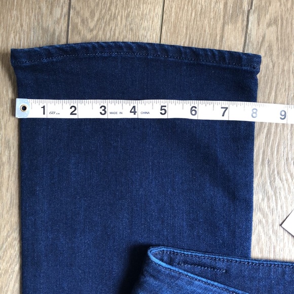 NWT Paige Femme High Rise Crop Mini Boot Jeans Size 28 Lumiere Color - Picture 6 of 9